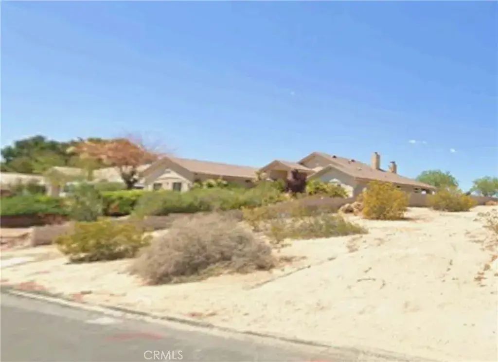 26682 Lakeview, Helendale