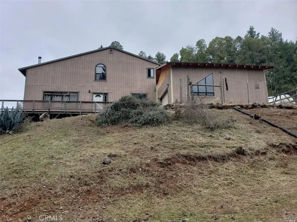 29600 Timberline Road, Willits
