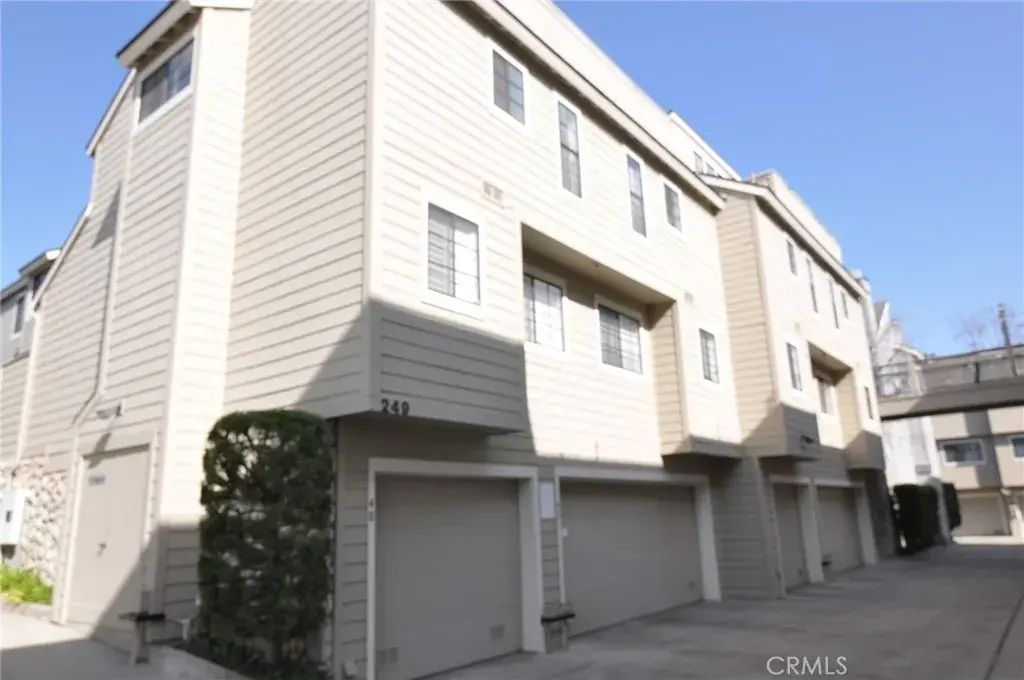 249 Alpine 48, Pasadena