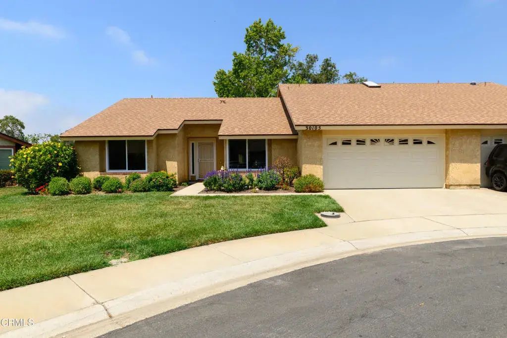 30105 Village 30, Camarillo