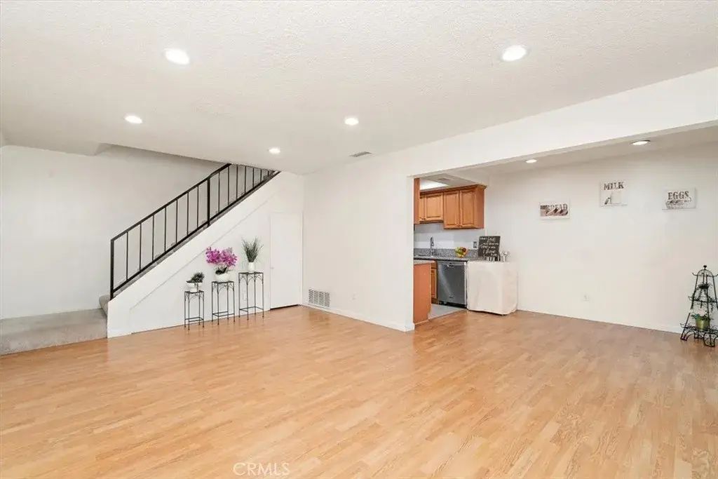 16946 Sierra Vista Way, Cerritos