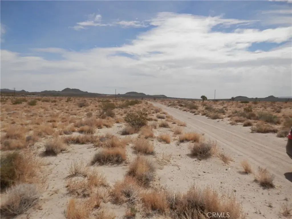 Sage Rd + Santa Fe Fire, Lucerne Valley