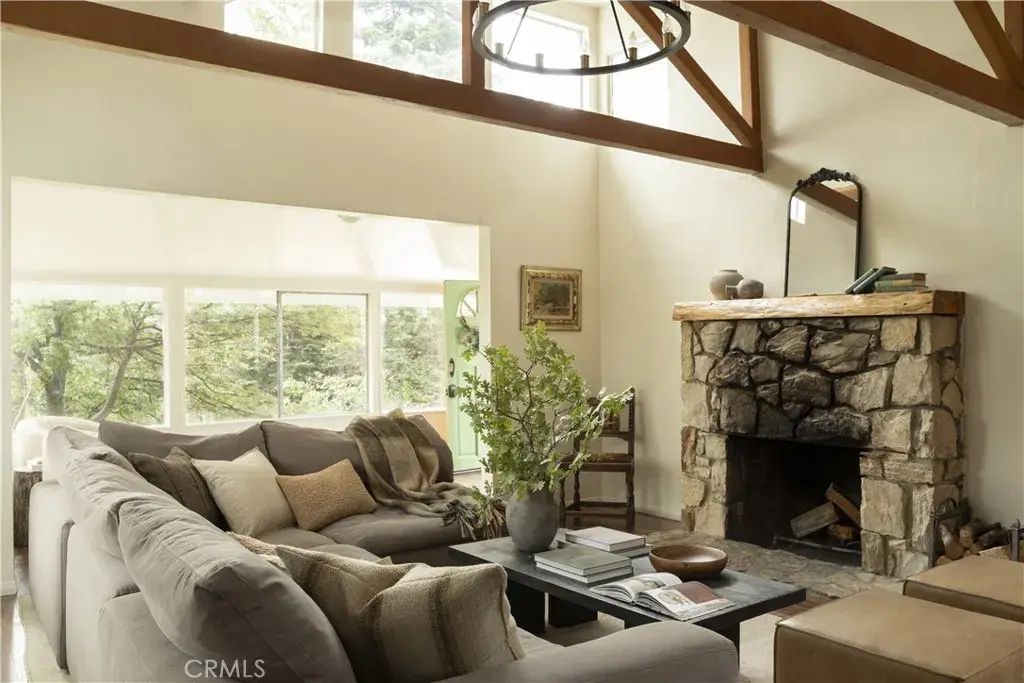 26498 Lake Forest Drive, Twin Peaks