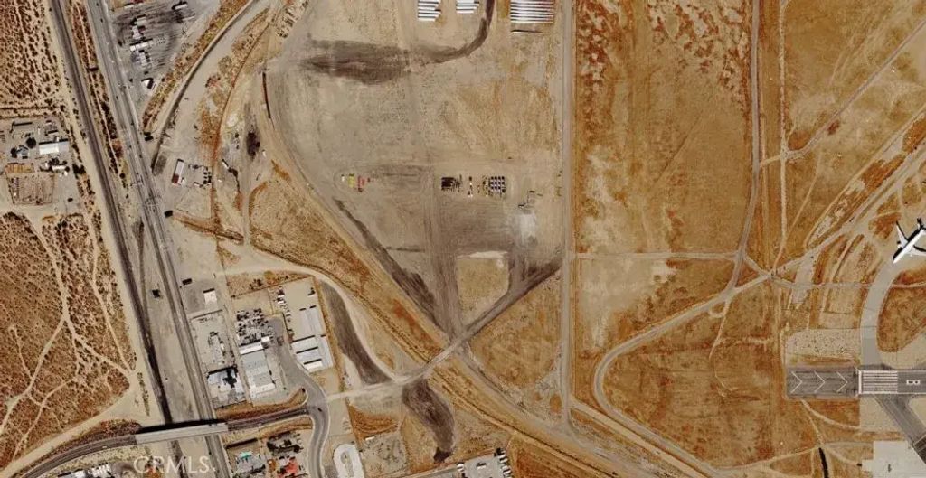 16800 Sierra Highway, Mojave