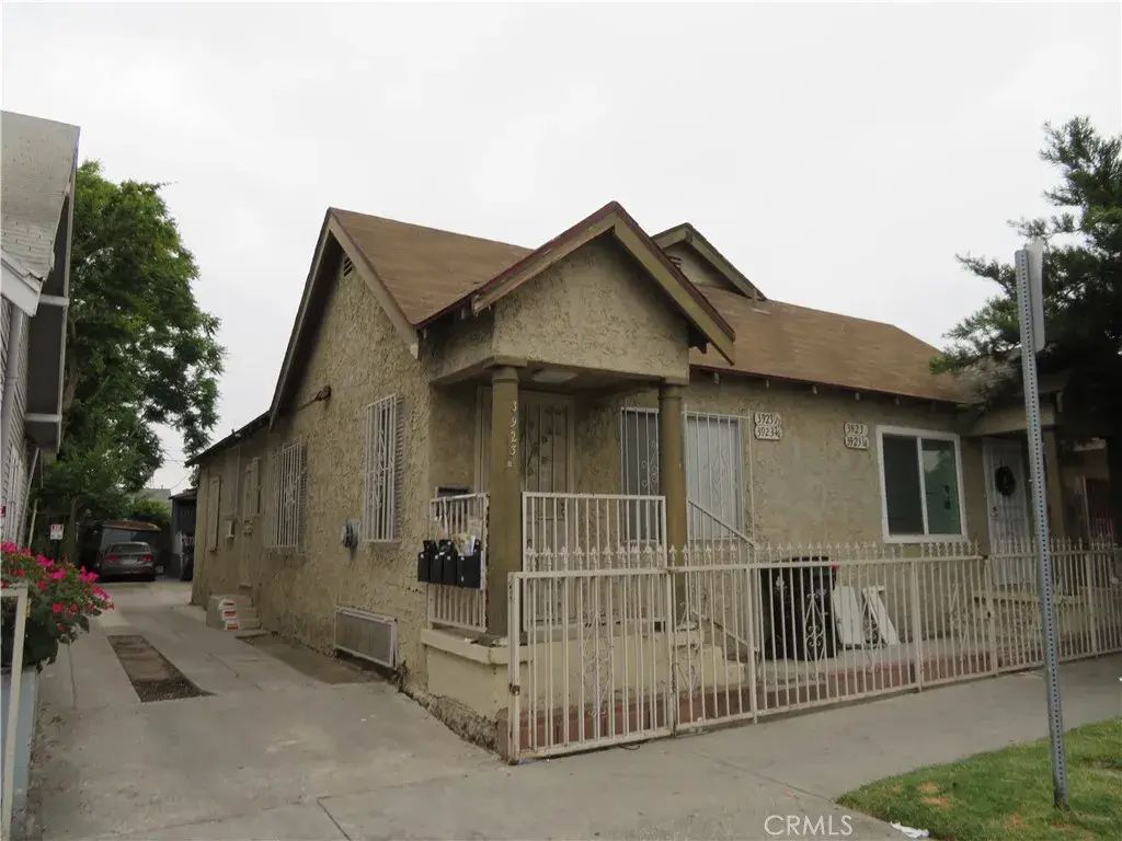 3923 S Normandie, Los Angeles