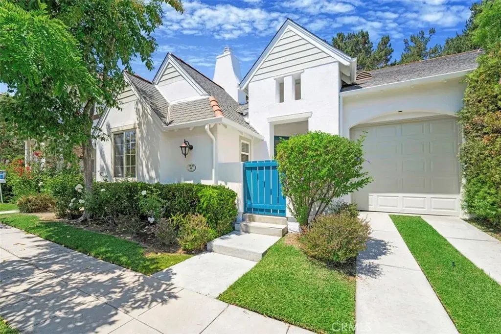 80 Winslow, Irvine