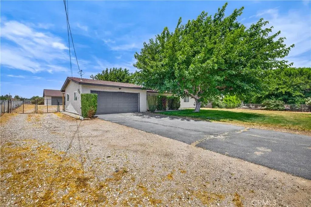 9354 Hickory Avenue, Hesperia