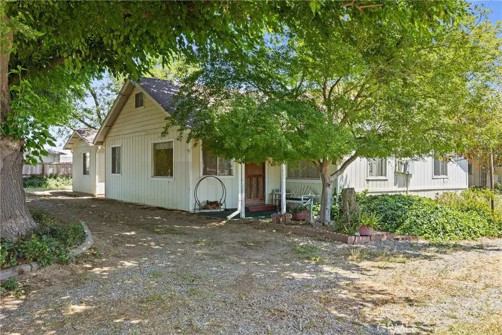 4954 3rd, Orland