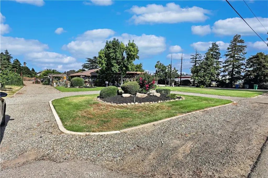 3629 N Lake, Merced