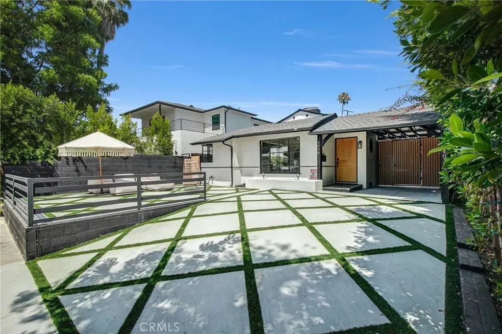 4038 Denny, Studio City