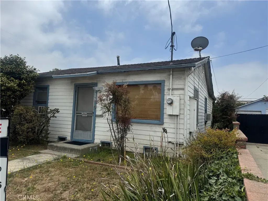 1406 W 223rd Street, Torrance