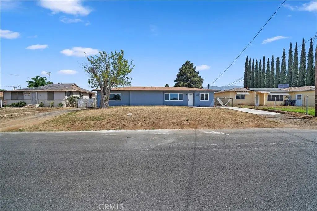 1136 E 12th, Beaumont