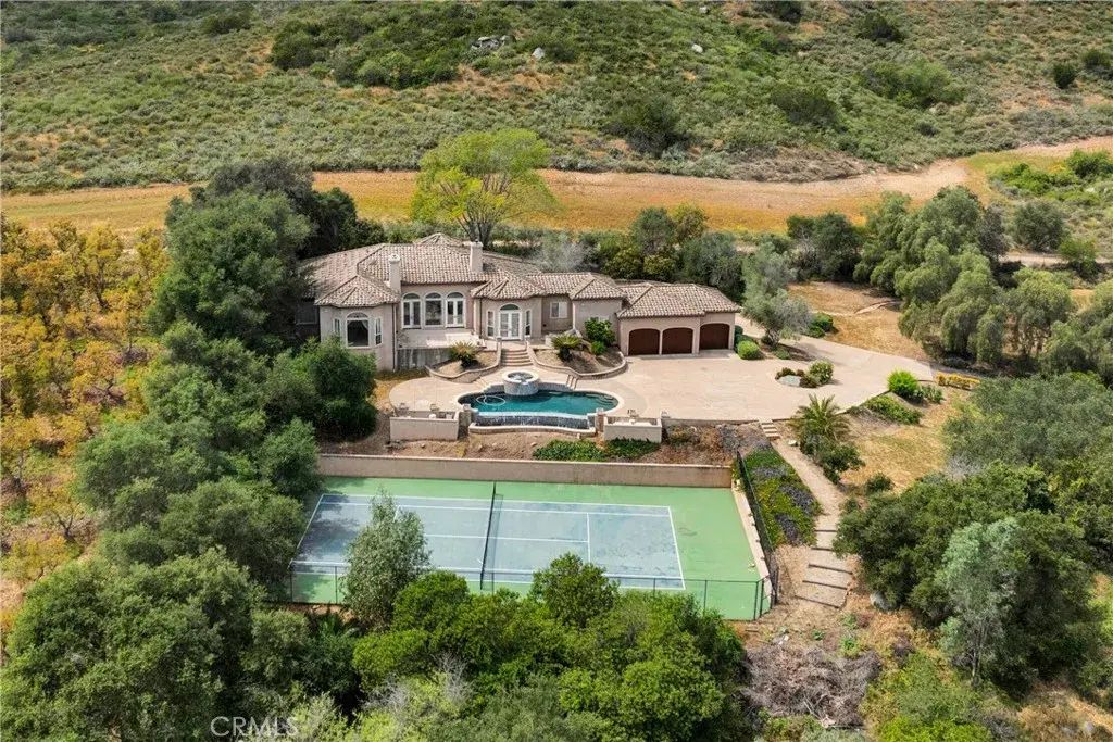3013 Olive Hill, Fallbrook