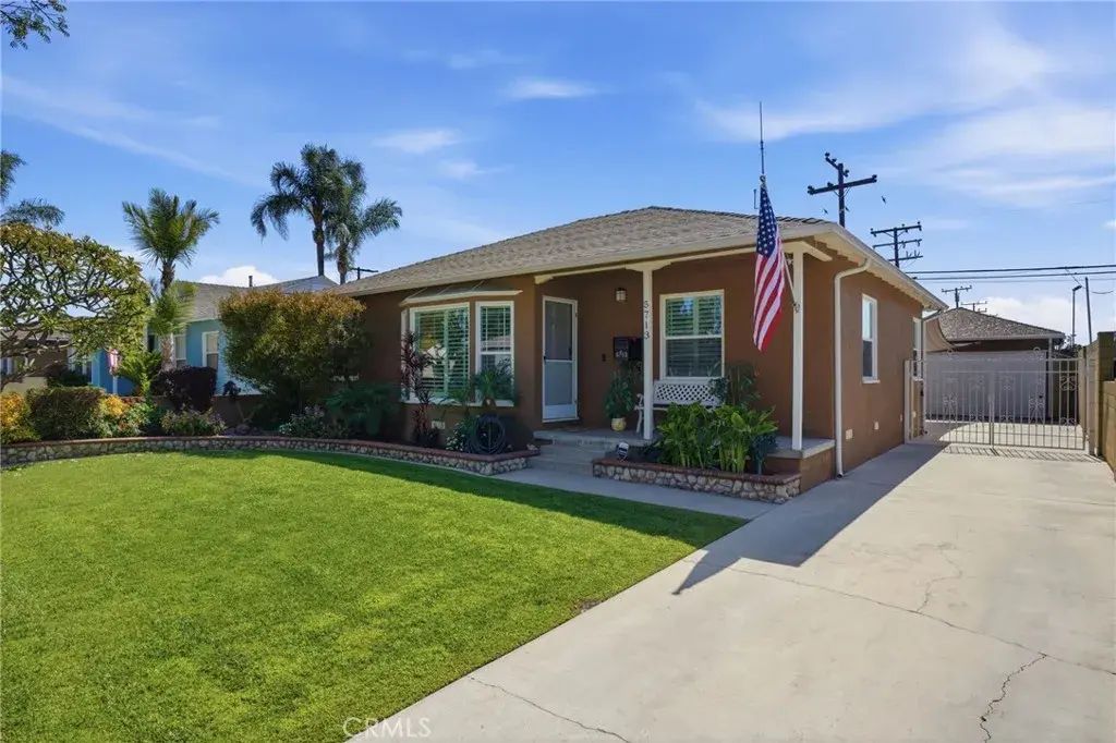 5713 Briercrest, Lakewood