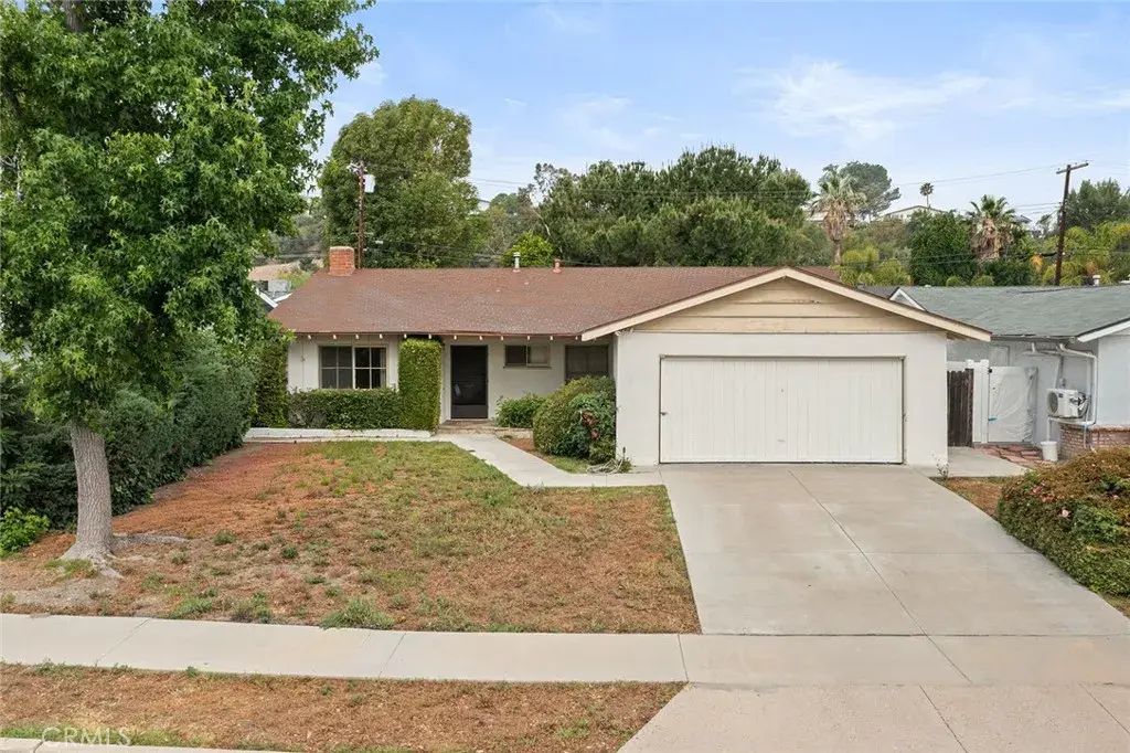 6451 Franrivers, West Hills