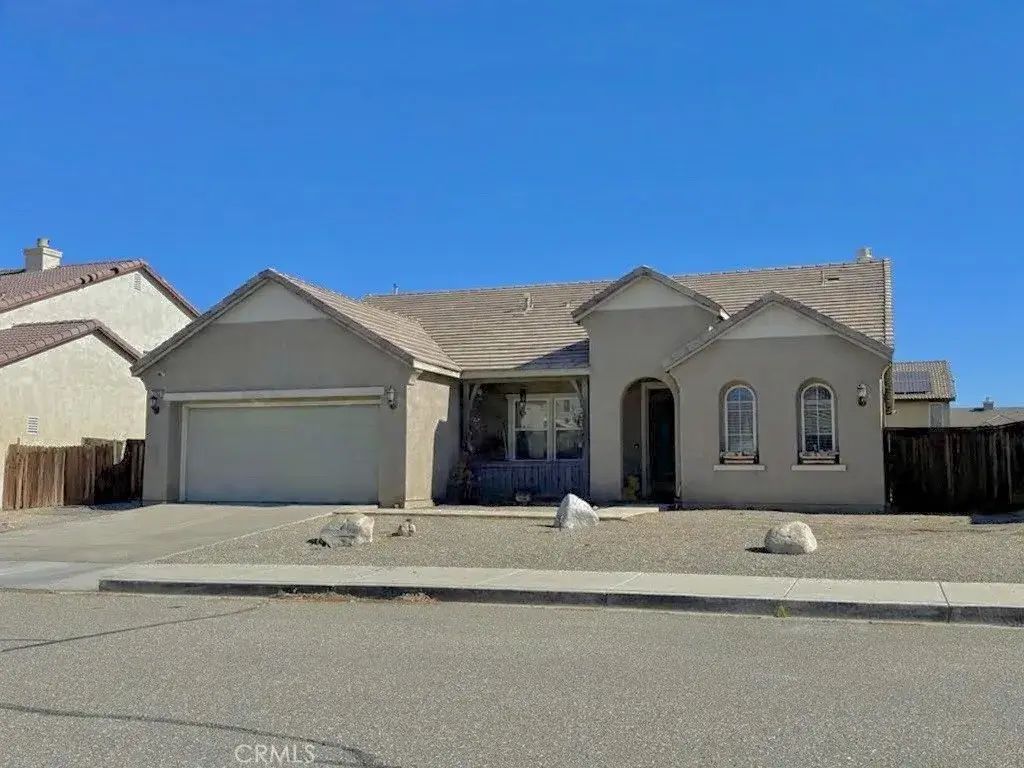 10983 Bay Shore Street, Victorville