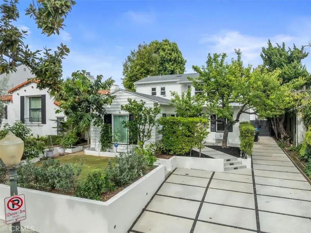 1320 Thayer, Los Angeles