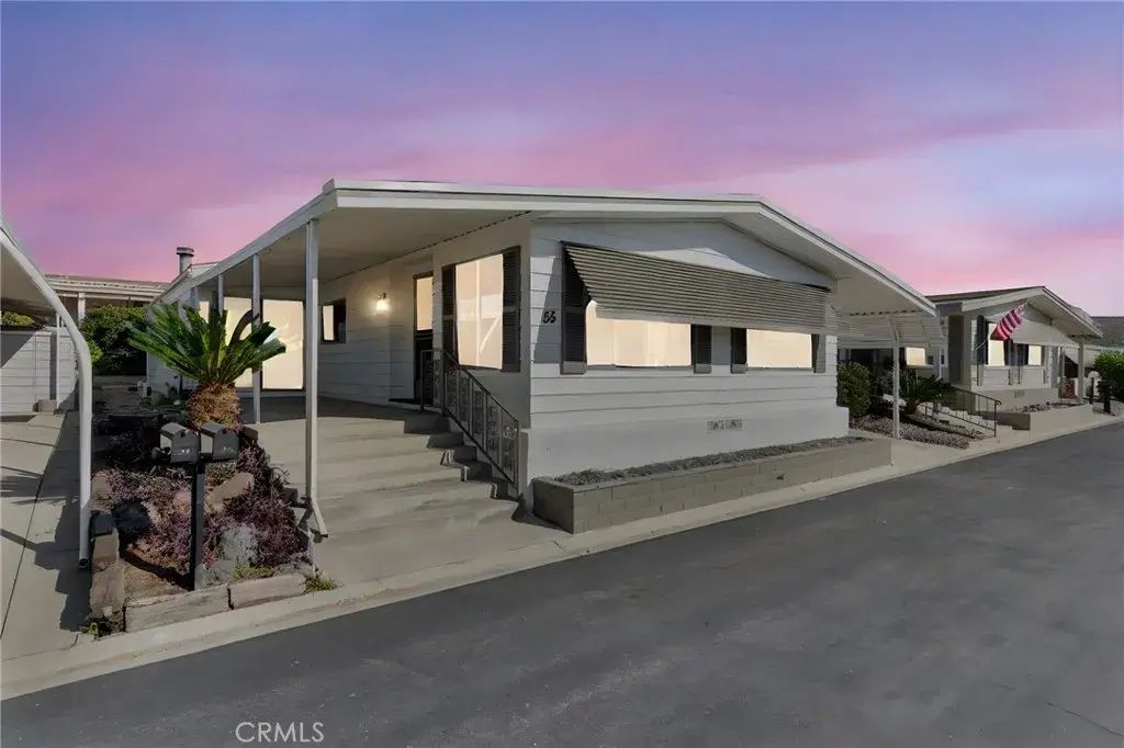 11730 Whittier 55, Whittier
