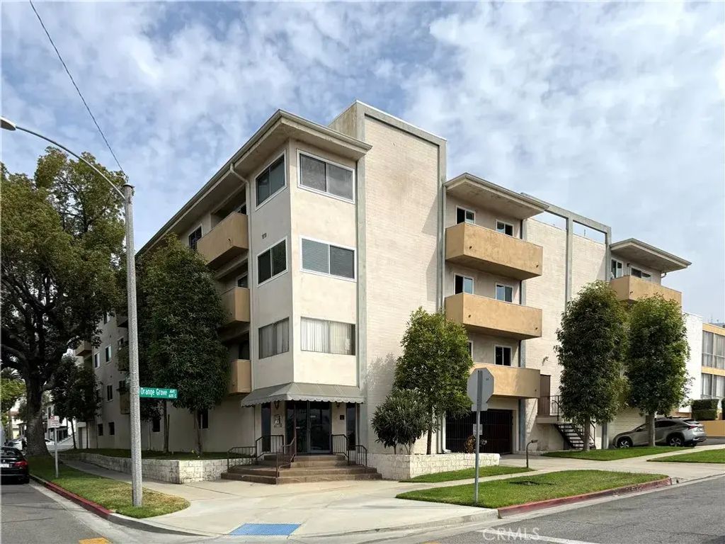 601 E Orange Grove 103, Burbank