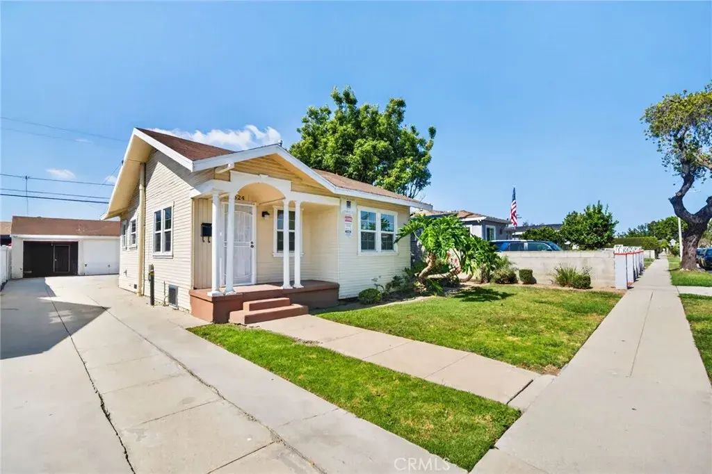 2624 E Jefferson, Carson