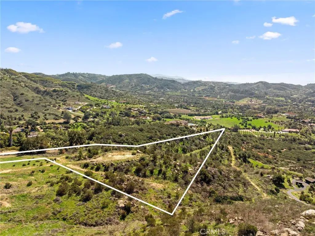 2 Las Palmeras, Temecula