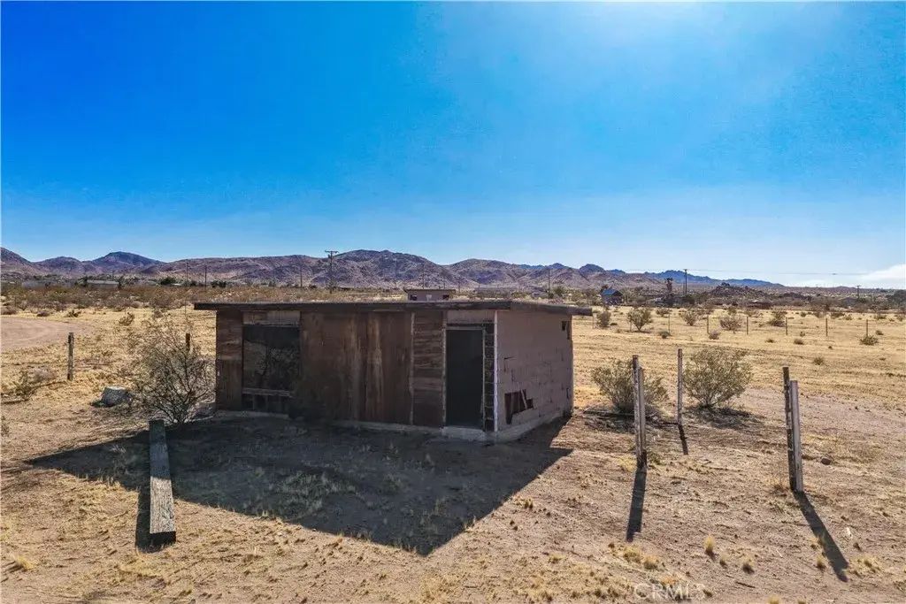 56232 Cone Boulevard, Landers