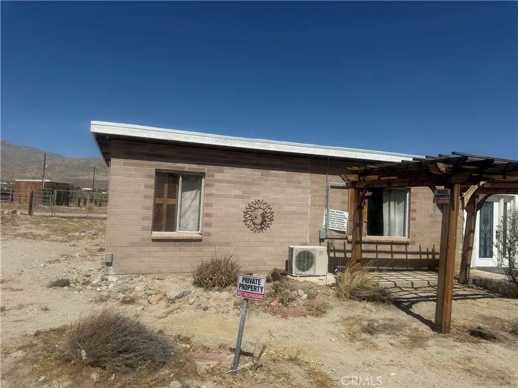 21800 Hot Springs, Desert Hot Springs