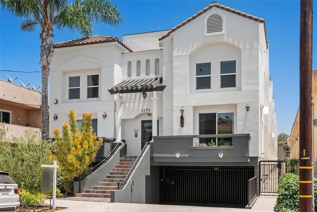 5224 Corteen Pl. 1, Valley Village