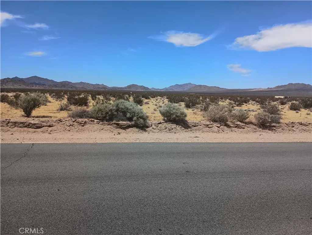 5 North Side, Lucerne Valley