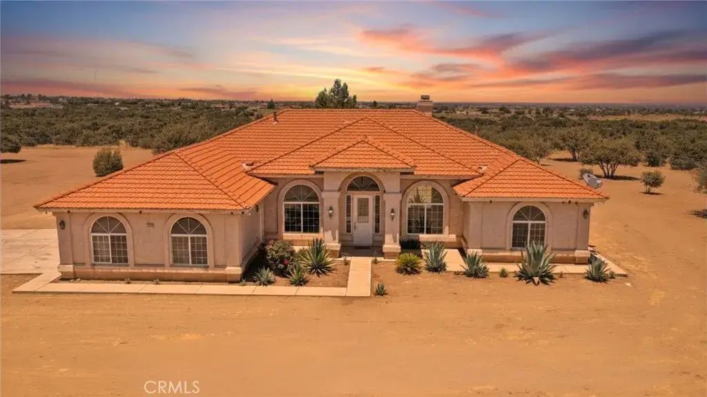 9452 Cedar Street, Oak Hills