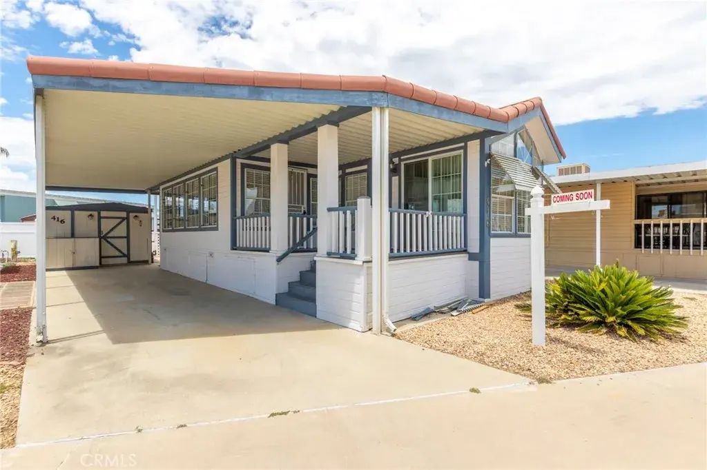 1295 S Cawston Avenue 416, Hemet