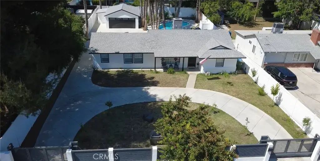 18635 Lanark, Reseda