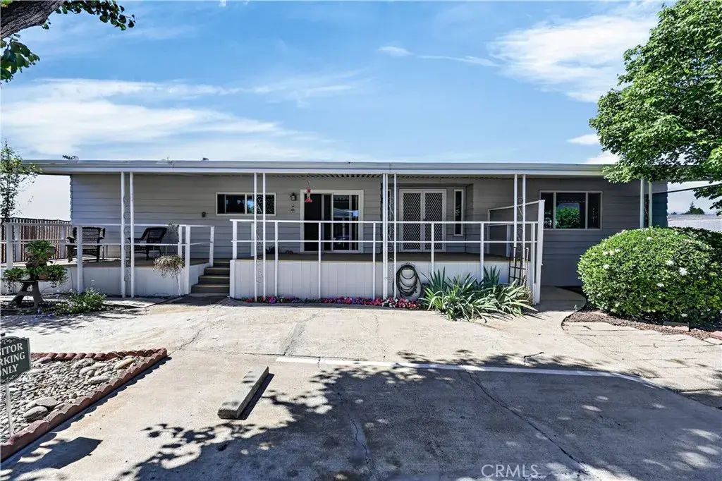 2240 Golden Oak 11, Merced