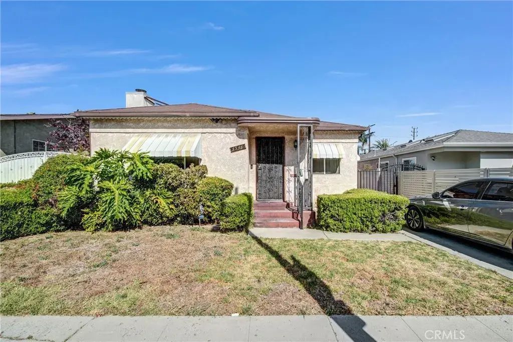 1544 S Burnside, Los Angeles