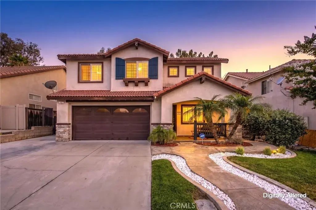 142 Tamarack Dr, Corona