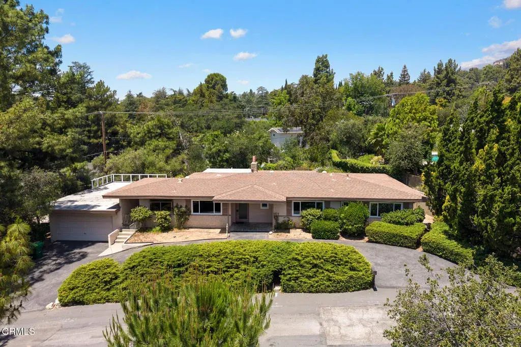 1349 El Vago Street, La Canada Flintridge
