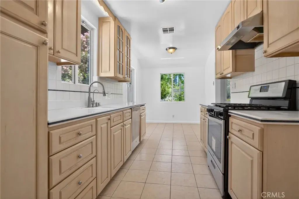 19431 Enadia, Reseda