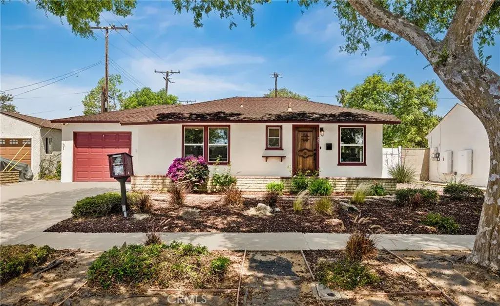 4951 E Los Coyotes Diagonal, Long Beach