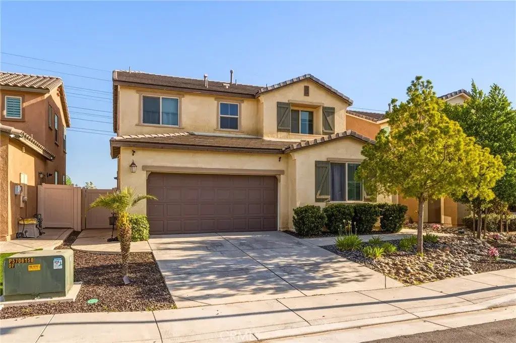 1455 Black Diamond, Beaumont
