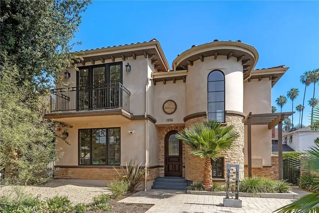 1976 Huntington Drive, South Pasadena