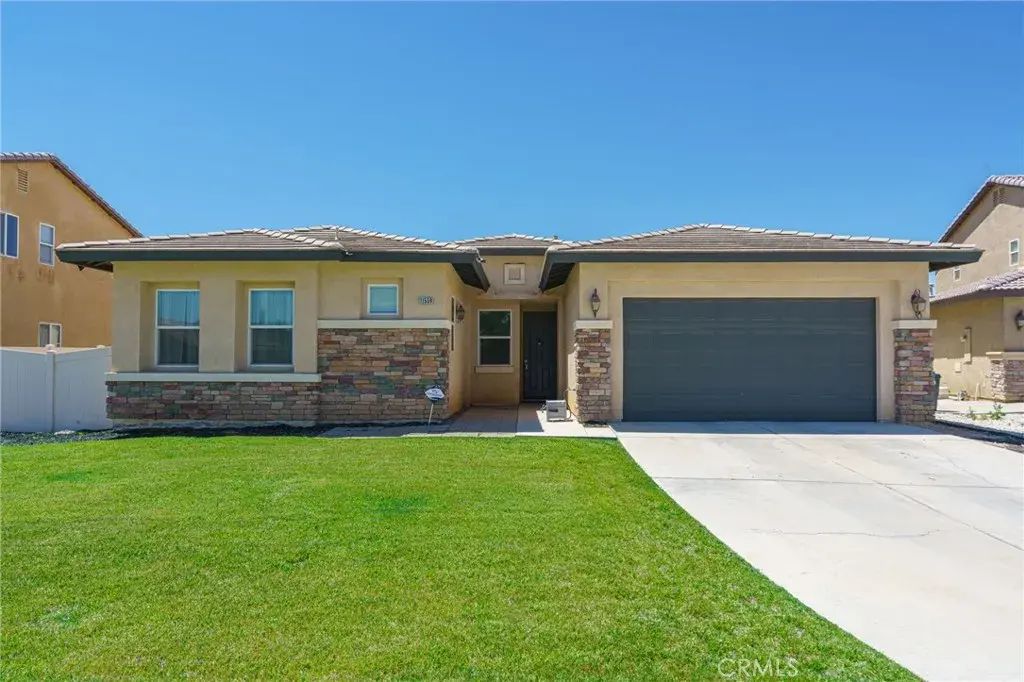 11559 Emmy Court, Adelanto