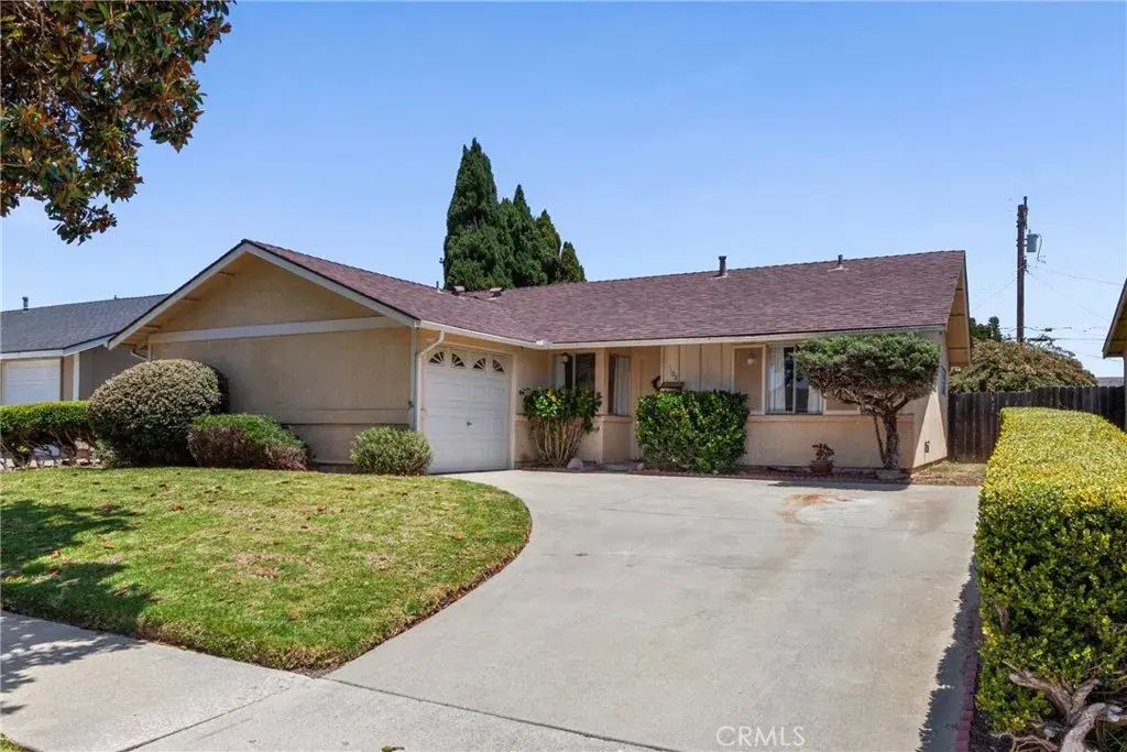1108 N Jasmine St, Lompoc