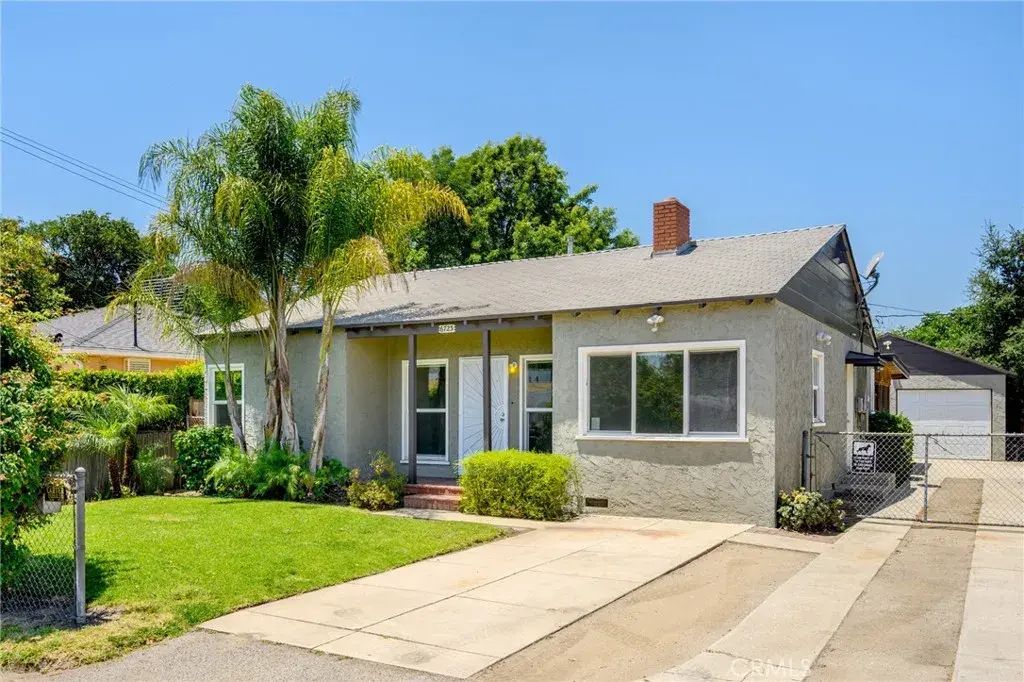 6723 Hazeltine, Van Nuys
