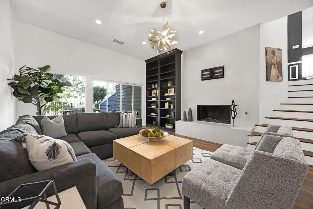 4655 Club View Drive, Westlake Village