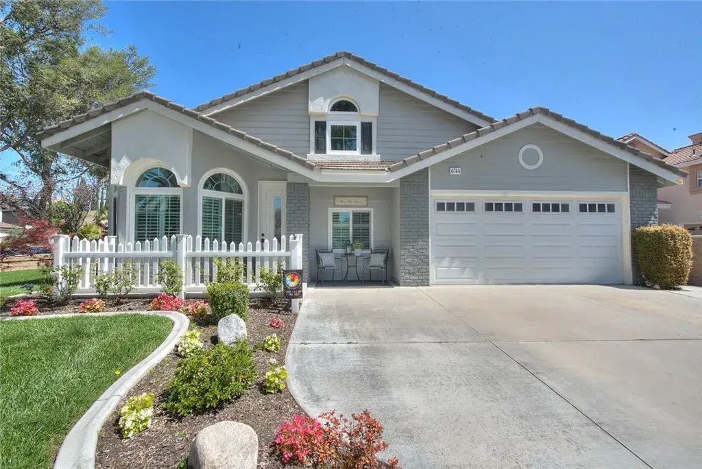 6744 Joy Court, Chino
