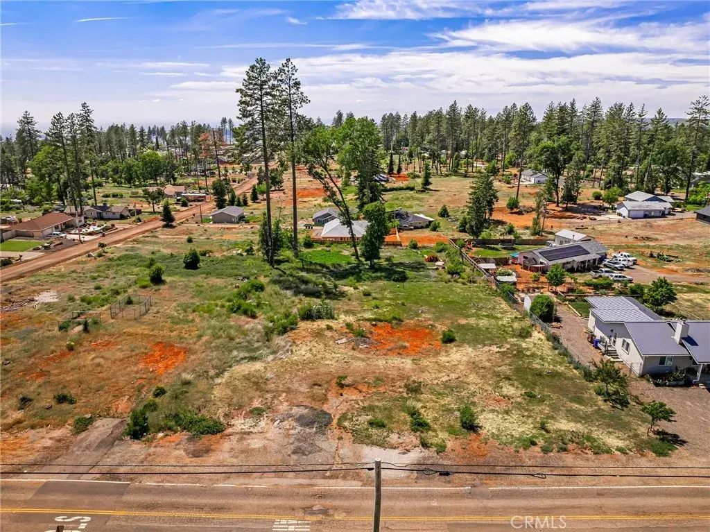 6161 Oliver, Paradise