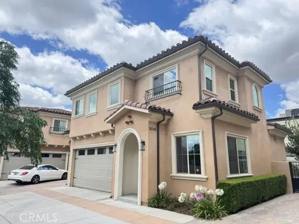 9042 Rancho Real Road, Temple City