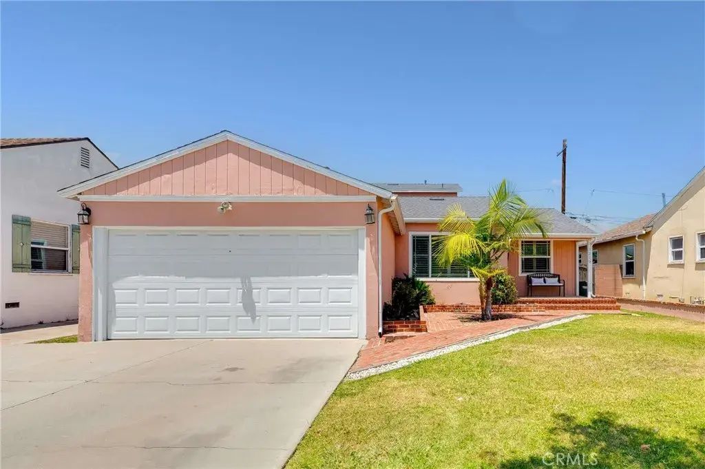 3219 Fairman, Lakewood