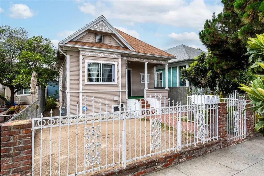 1522 W 29th, Los Angeles