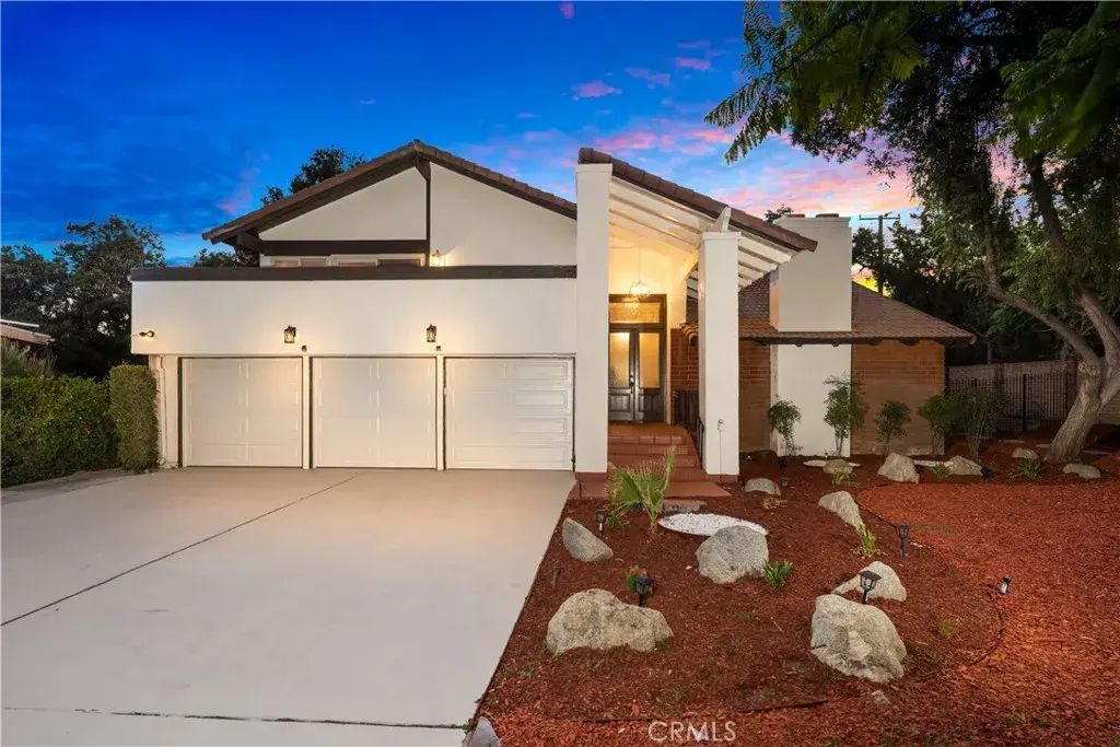 1049 Don Alvarado, Arcadia
